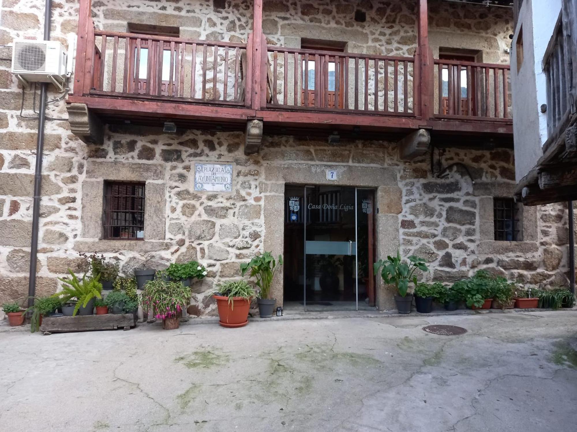 Casa Dona Ligia Guest House Mijares  ภายนอก รูปภาพ